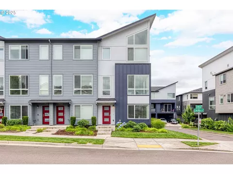17332 SW Kite Ln, Beaverton, OR 97007