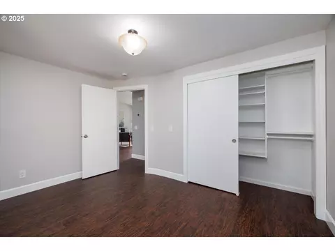 Bedroom - 1205 E Johnson Ct, Newberg, OR 97132 photo 2 of 2