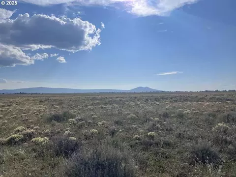 tableland road, Chiloquin, OR 97624 photo 5