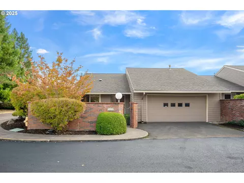 16810 SW 129th Ave, King City, OR 97224