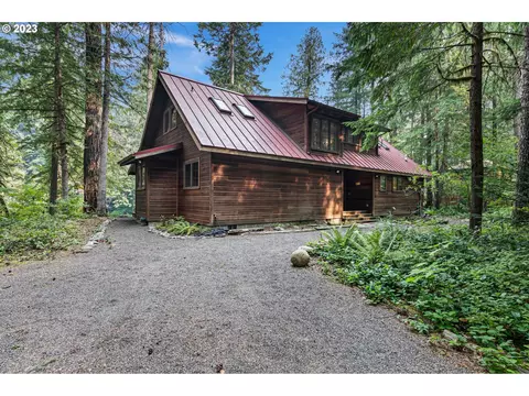 57953 Drury Ln, Blue River, OR 97413