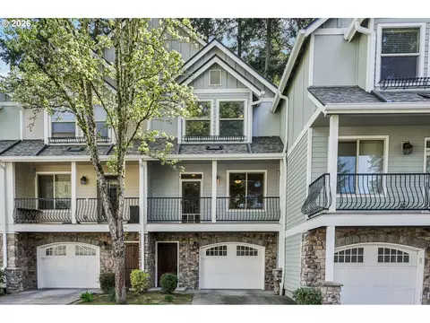 2032 NE 49th Way, Hillsboro, OR 97124