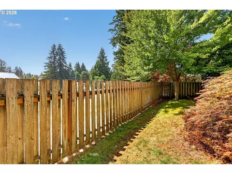 Exterior - 40204 Laurel St, Sandy, OR 97055 photo 9 of 9