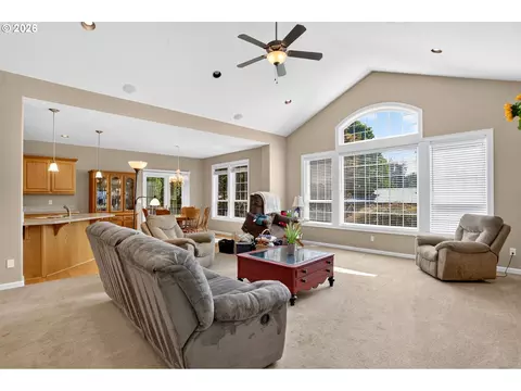 Living - 40204 Laurel St, Sandy, OR 97055 photo 4 of 4