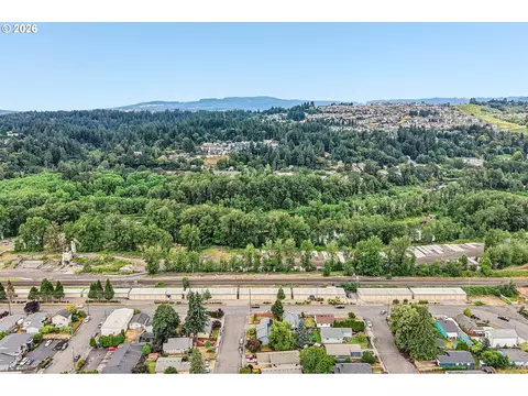 View/Area - 608 SE Sumner St, Camas, WA 98607 photo 7 of 8