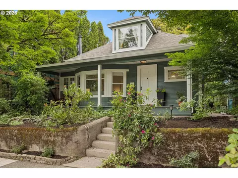 3218 S Water Ave, Portland, OR 97239