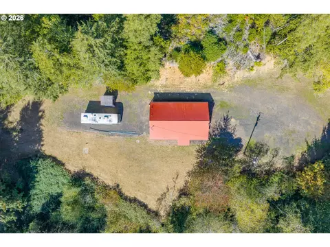 57514 Gateway Rd, Coquille, OR 97423