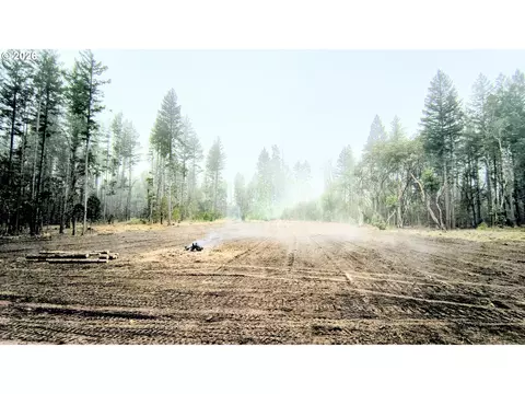 2100 Saratoga Way, Grants Pass, OR 97526