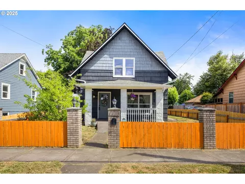 1135 Highland Ave, Salem, OR 97301