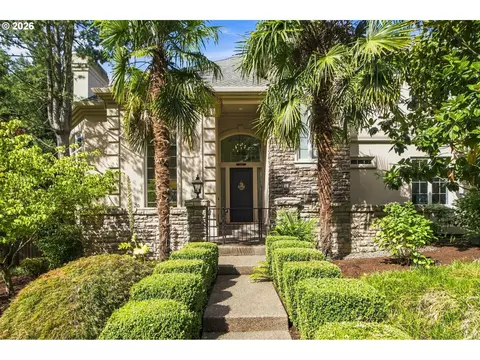 4411 SW 63rd Ave, Portland, OR 97221