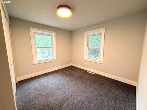 Bedroom - 625 Baltimore St, Elgin, OR 97827 photo 1 of 2