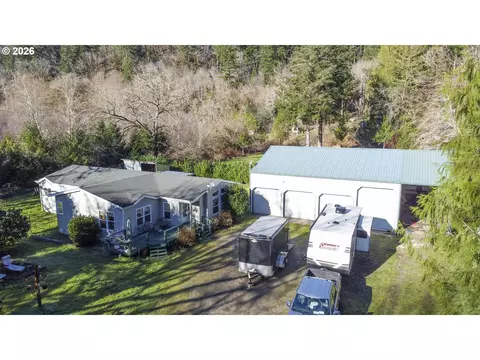 9580 N Fork Siuslaw Rd, Florence, OR 97439