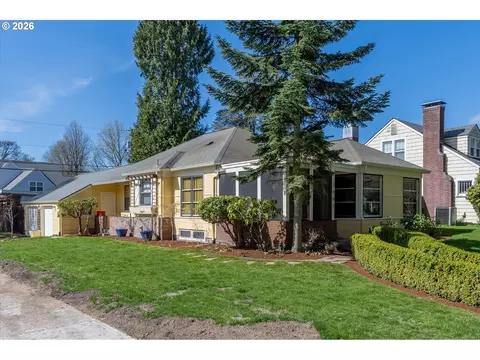 Exterior - 1603 23rd Ave, Longview, WA 98632 photo 11 of 11