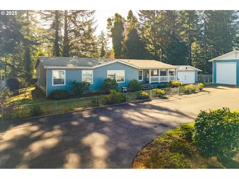 69664 Mcfarland Rd, North Bend, OR 97459