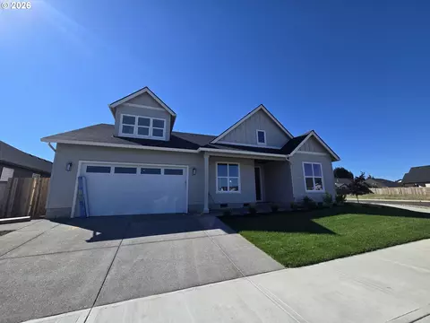 2017 SE 10th Pl, Canby, OR 97013