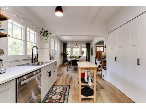 Kitchen - 1722 Olive St, Eugene, OR 97401 photo 1 of 10