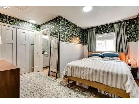 Bedroom - 1722 Olive St, Eugene, OR 97401 photo 1 of 4