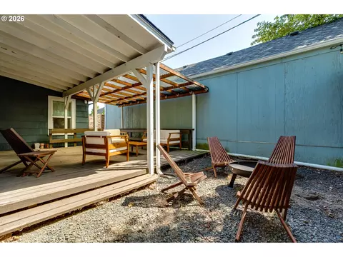Exterior - 1722 Olive St, Eugene, OR 97401 photo 4 of 6