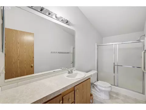 2314 Maia Loop, Springfield, OR 97477 photo 7