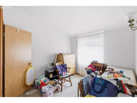 2314 Maia Loop, Springfield, OR 97477 photo 14