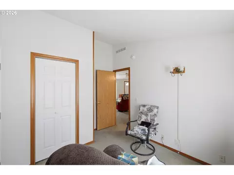 2314 Maia Loop, Springfield, OR 97477 photo 10