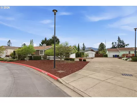 2314 Maia Loop, Springfield, OR 97477 photo 22