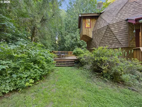 Exterior - 68080 E Maple St, Welches, OR 97067 photo 5 of 14