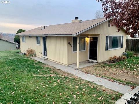 807 SW 14th St, Pendleton, OR 97801 photo 1