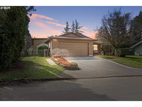 18530 SE Mill St, Portland, OR 97233