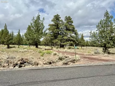 13330 SW Airstrip Ln, Culver, OR 97734