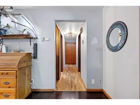 Entry Way - 341 Hardy Ave, Eugene, OR 97404 photo 1 of 1