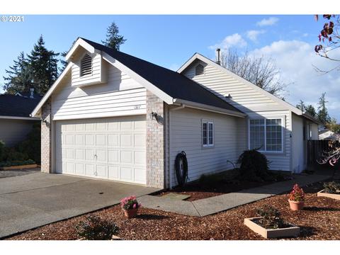 1327 S Cedar Dr, Canby, OR 97013 photo 1