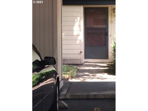 1478 Fetters Loop, Eugene, OR 97402 photo 1