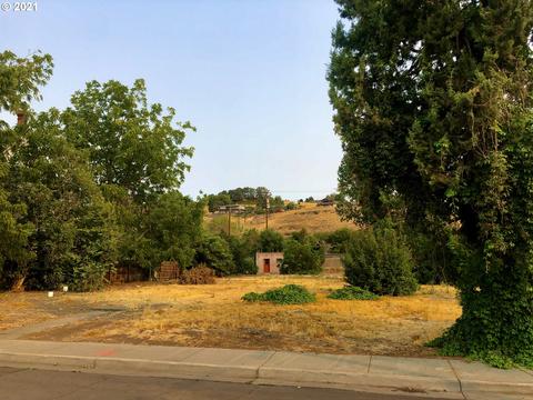 527 SE Byers Ave, Pendleton, OR 97801 photo 1