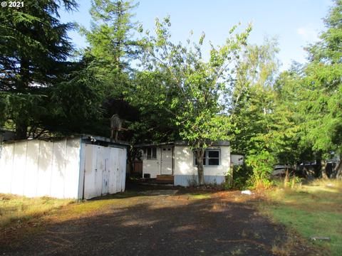1465 Maple St, Florence, OR 97439 photo 1