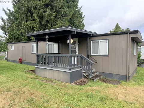 35000 Jackson Way #25, Scappoose, OR 97056