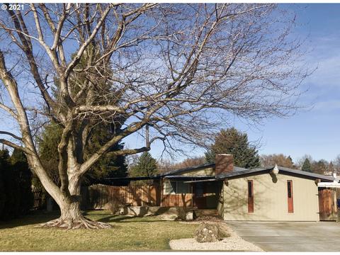 2907 SW Marshall Ave, Pendleton, OR 97801 photo 1