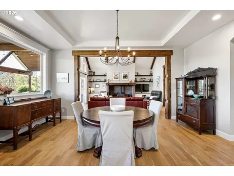 Dining - 2764 E 40th Ave, Eugene, OR 97405 photo 3 of 3