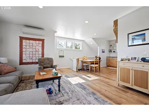 Other - 2764 E 40th Ave, Eugene, OR 97405 photo 4 of 11