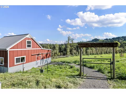 Other - 2764 E 40th Ave, Eugene, OR 97405 photo 8 of 11