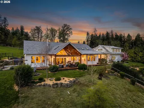 2764 E 40th Ave, Eugene, OR 97405