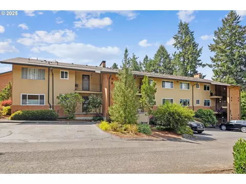 1400 SE Lava Dr #6, Milwaukie, OR 97222