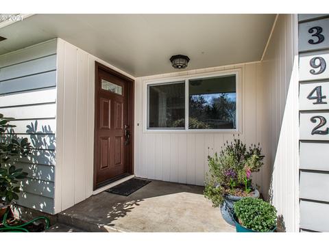 3942 Banner St, Eugene, OR 97404 photo 1