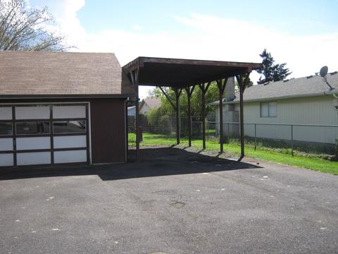 3915 Oregon Ave, Springfield, OR 97478 photo 1