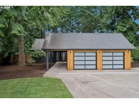 17253 SW Rivendell Dr, Portland, OR 97224