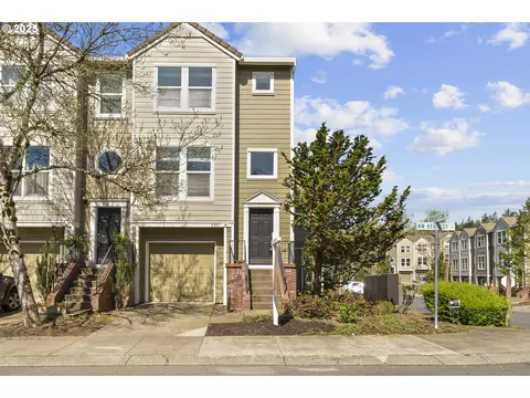 2681 NW Kennedy Ct, Portland, OR 97229