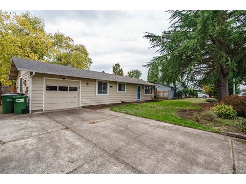 800 E Crestview Dr, Newberg, OR 97132 photo 1