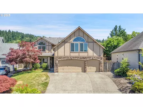 10642 SE Happy Valley Dr, Happy Valley, OR 97086