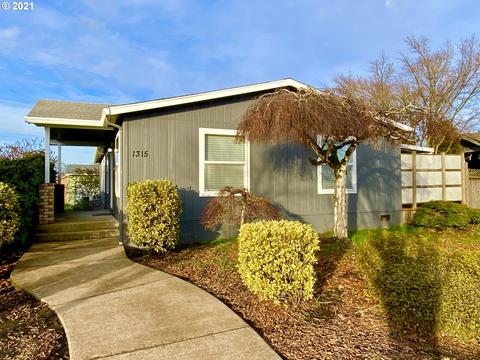 1315 Bramblewood Ln, Eugene, OR 97404 photo 1