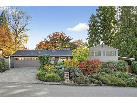 6744 SW Raleighwood Way, Portland, OR 97225